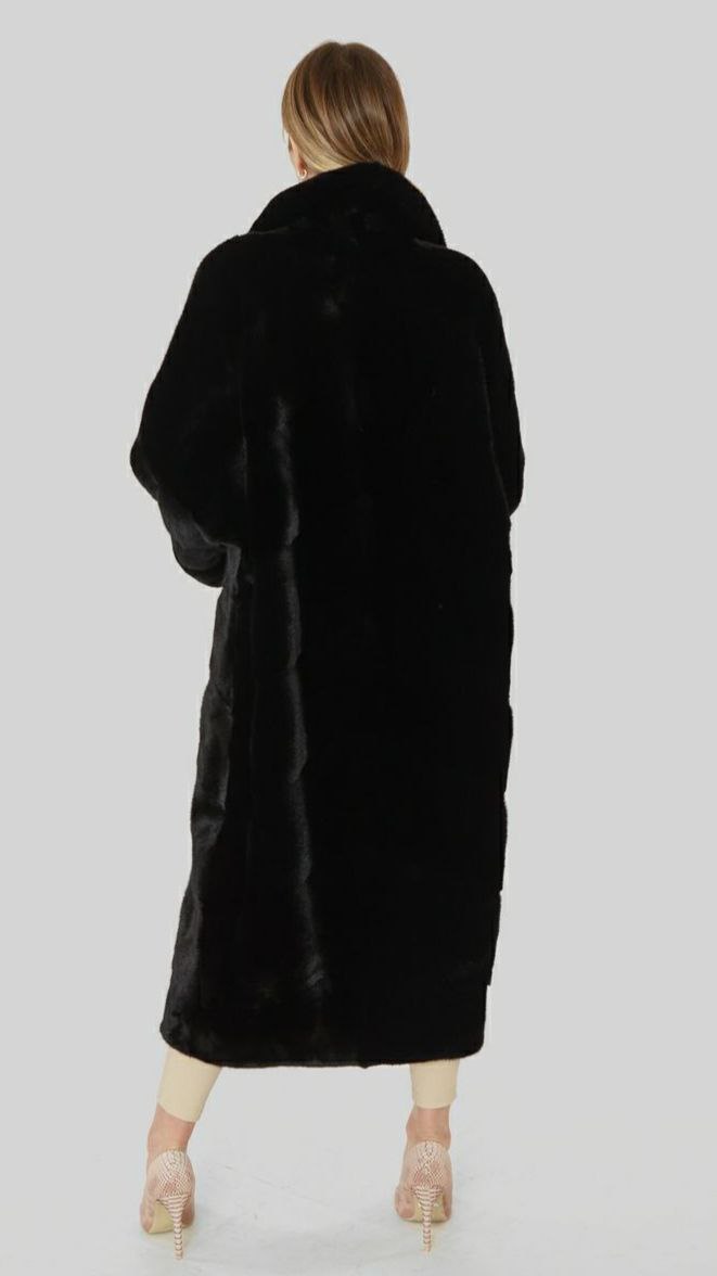 Шуба Chic fashion из меха норки Black с английским воротником