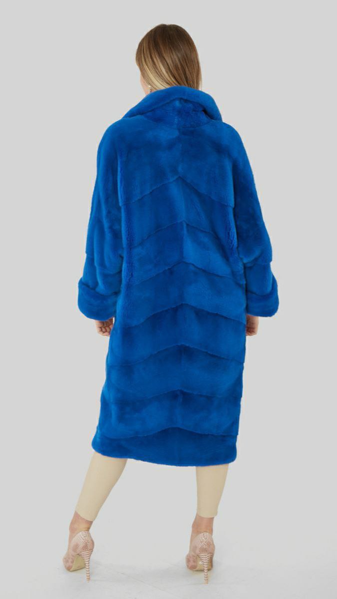 Шуба Chic fashion из меха норки синего цвета с английским воротником