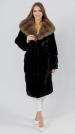 Шуба Soft classic из норки Black с капюшоном из меха куницы