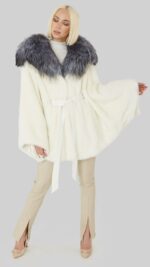 Шуба из норки White с капюшоном из меха чернобурой лисы