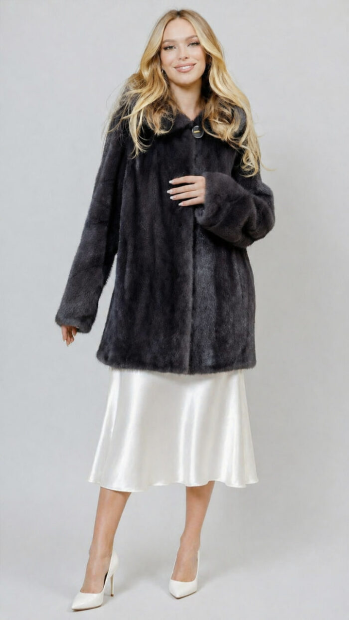 Куртка из меха норки Графит с капюшоном