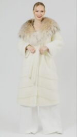 Шуба Soft classic из норки White с капюшоном из меха рыси