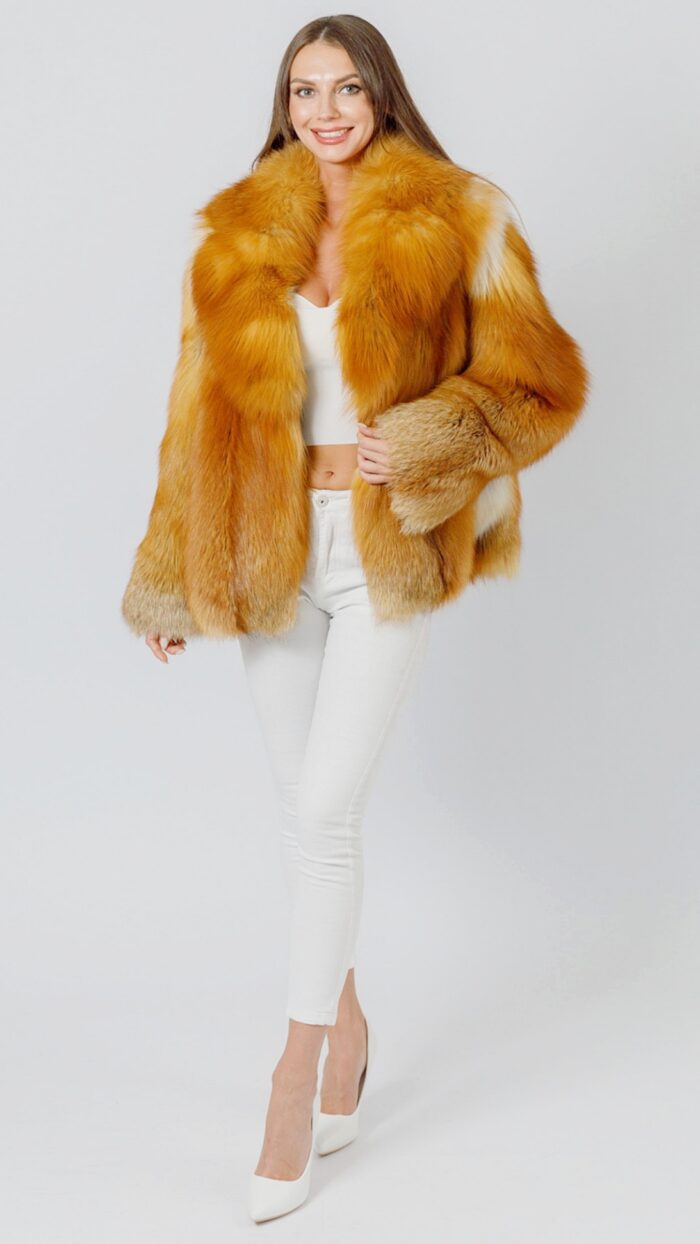 Полушубок из меха лисы