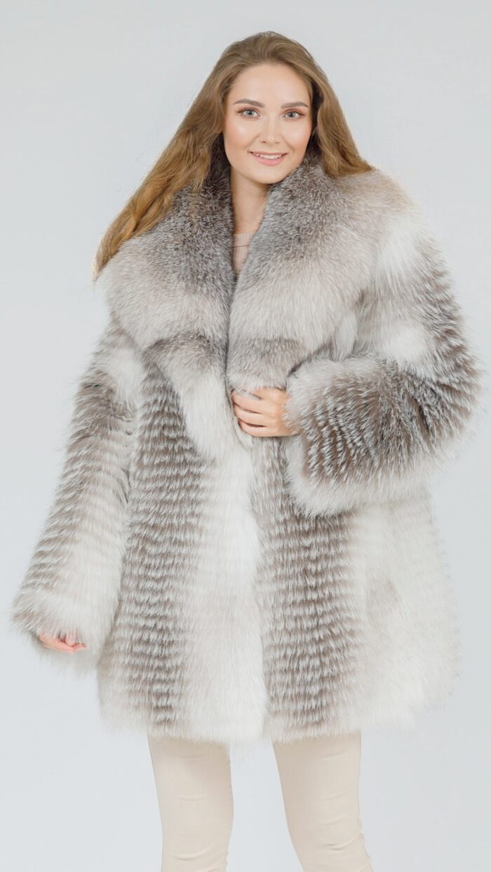 Полушубок из меха Полярной лисы Misty